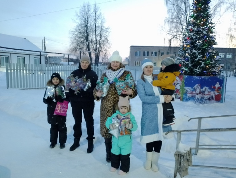 Поздравление детей участников СВО с наступающим Новым годом. Поздравление детей участников СВО с наступающим Новым годом.
